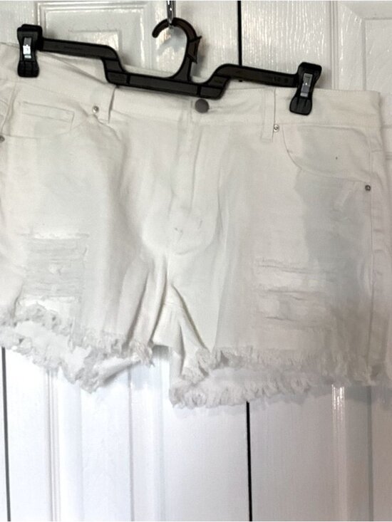 Pants - Women’s White Distressed Look Shorts 